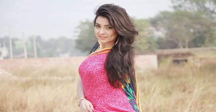 আবারো মা হতে যাচ্ছেন ঈশিকা