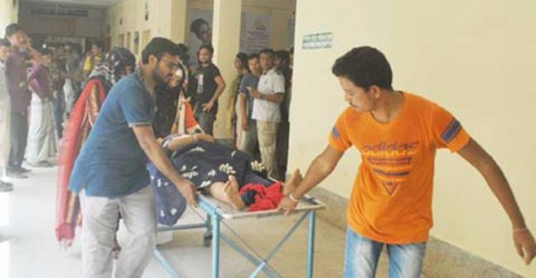 খাগড়াছড়িতে বাস উল্টে নিহত ১