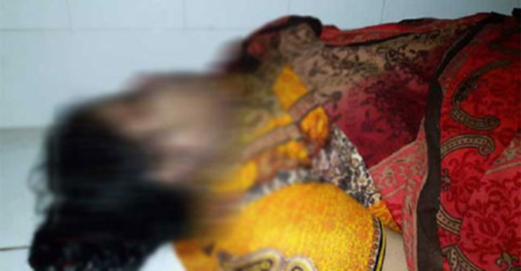 স্বামীর বাড়িতে এসেই গৃহবধূর বিষপান