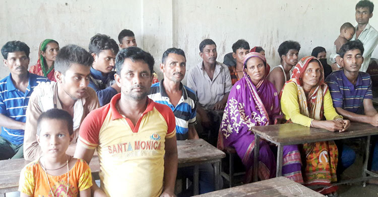 ভুরুঙ্গামারী সীমান্তে ১৯ বাংলাদেশি আটক