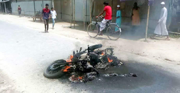 ট্রাফিক সার্জেন্টের ধাওয়ায় পালাতে গিয়ে যুবক নিহত