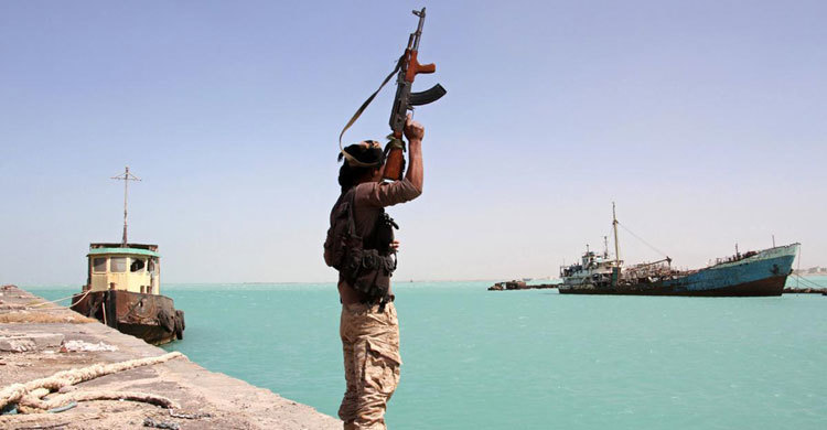 Saudi-led battle for Yemen port leaves 39 dead
