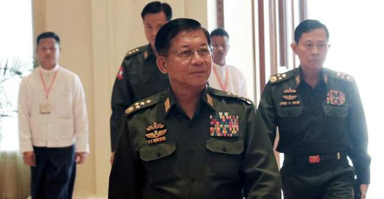 Facebook bans Myanmar army chief over rights abuses