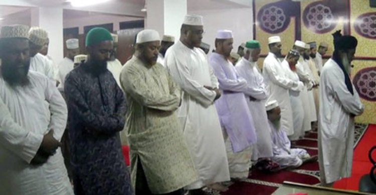 লক্ষ্মীপুরে ১১ গ্রামে আগাম ঈদ উদযাপন