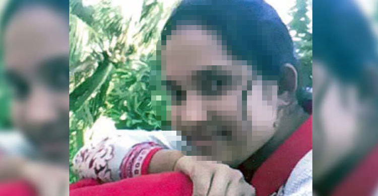 স্বামীর ১০ লাখ টাকা নিয়ে প্রেমিকের হাত ধরলেন গৃহবধূ