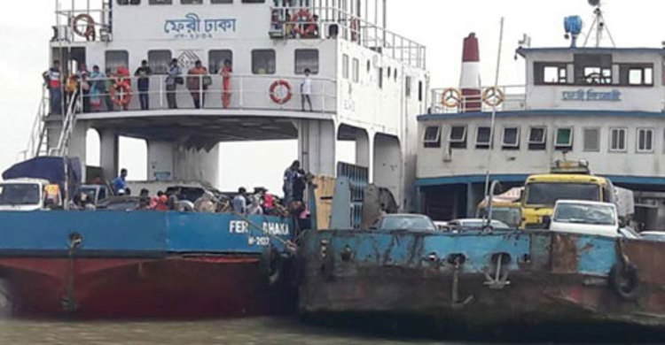 কাঁঠালবাড়ী-শিমুলিয়া নৌরুটে ফেরি চলাচল বন্ধ