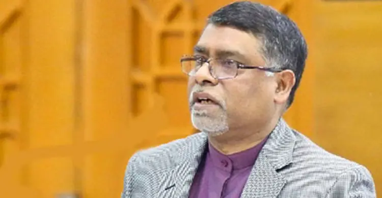 বেসরকারি ক্লিনিকের মানবিক বিষয়ে গুরুত্ব দেয়া উচিত
