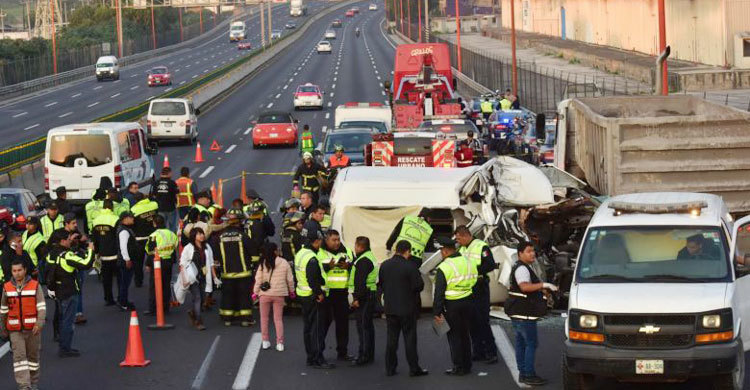 12 killed in Mexico highway accident