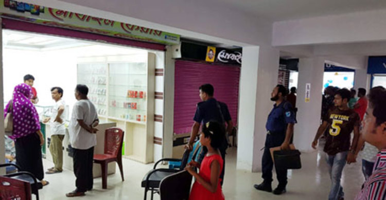 মির্জাপুরে ১৭ লাখ টাকার মোবাইল চুরি