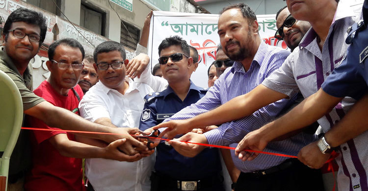 নড়াইল এক্সপ্রেসের ১২০টি ডাস্টবিন স্থাপন