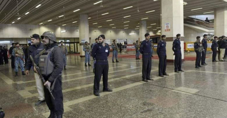 Pakistan bans VIP protocol at airports across country