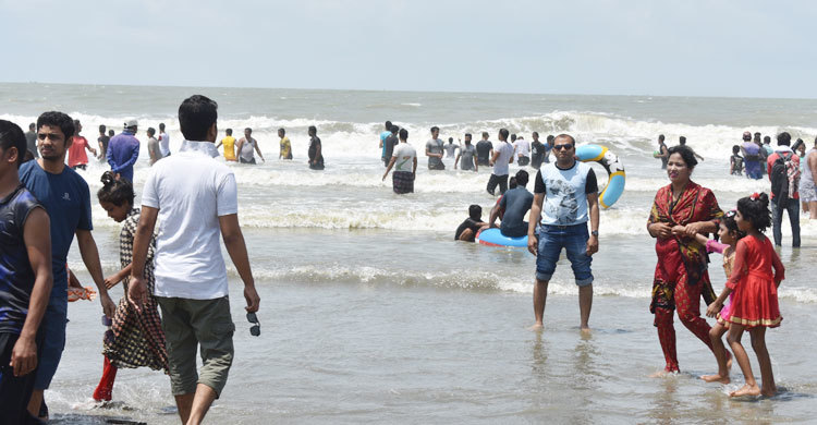 পর্যটকদের বরণে প্রস্তুত সাগরকন্যা