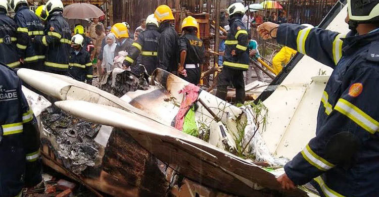 5 killed in Mumbai plane crash
