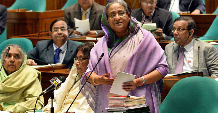 সড়ক নিরাপদ করতে পাঁচ প্রকল্পের কথা জানালেন প্রধানমন্ত্রী