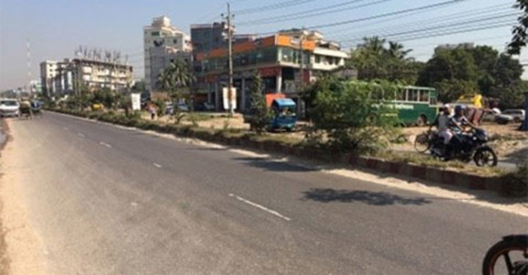 সড়ক থেকে লাপাত্তা সিরাজগঞ্জের ৪ শতাধিক যান