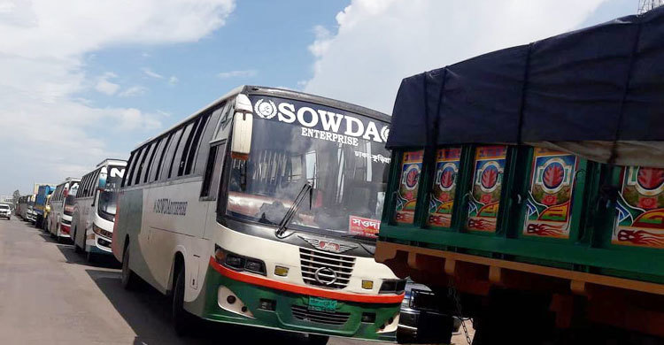 ঢাকা-বগুড়া মহাসড়কে ৭ কি.মি. যানজট