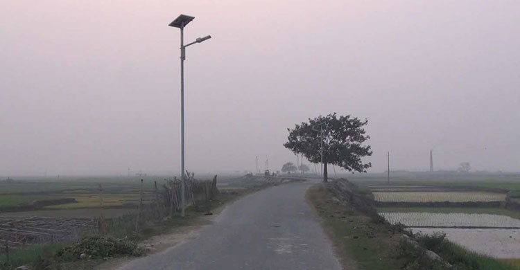 জীবন পাল্টে দিয়েছে সোলার প্যানেল