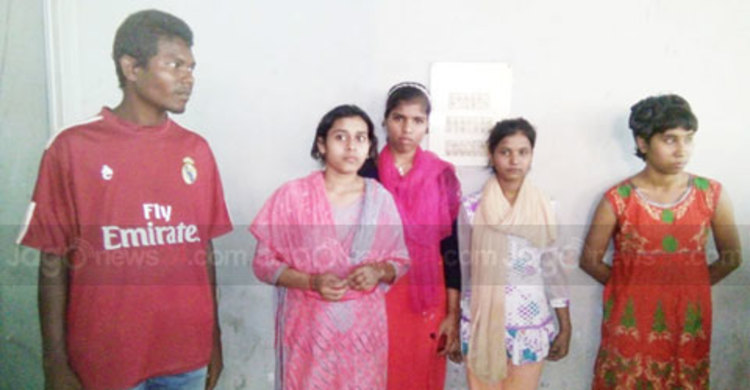 দেশে ফিরলো ওরা ৫ জন