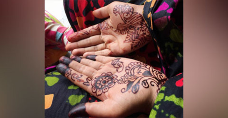 বাল্যবিয়ে বন্ধ করে ছাত্রীর পড়ালেখার দায়িত্ব নিলেন ইউএনও