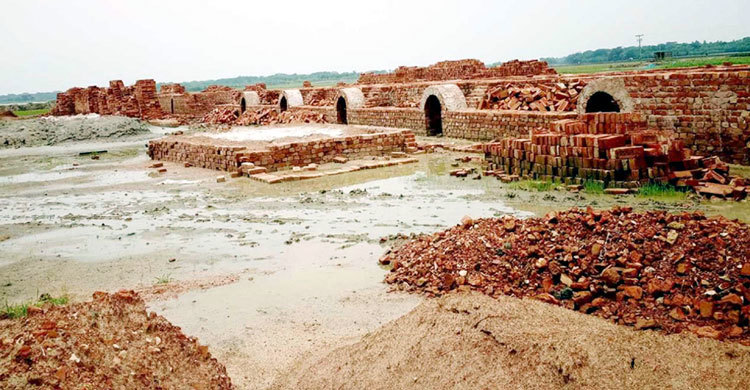 ইউএনও মুখে বলেছেন, লিখিত ছাড়া ধরতে পারি না