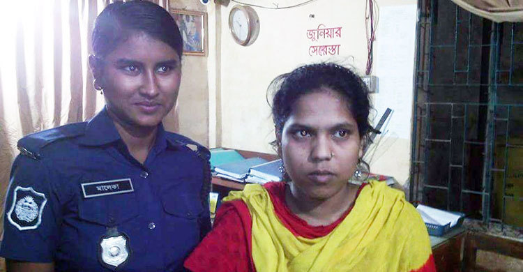 সীমান্তে পাওয়া কিশোরীটি কে?