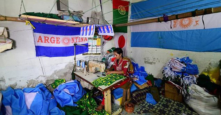 World Cup fever causes sleepless nights for flagmakers