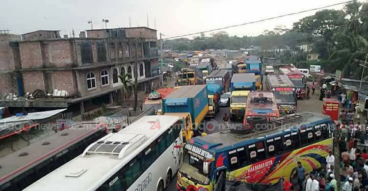 আজও ঢাকা-চট্টগ্রাম মহাসড়কে যানজট