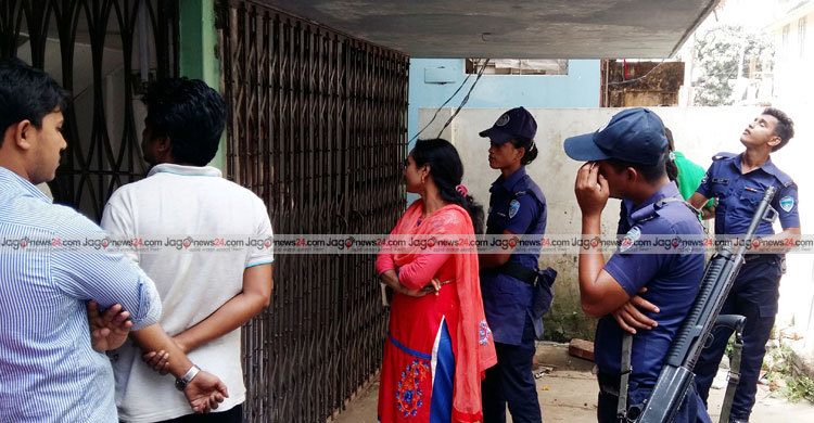 কুমিল্লায় কোচিং সেন্টার বন্ধে মাঠে প্রশাসন