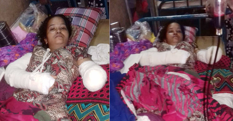 মায়ের হাত কেটে নিল ছেলে