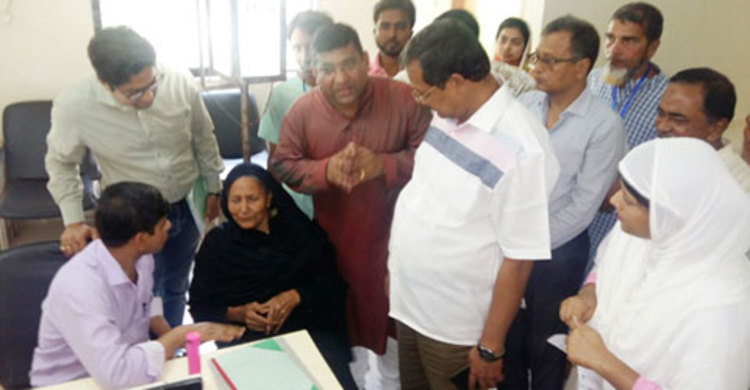 বিনামূল্যে চক্ষু সেবা পেল পাঁচ শতাধিক দরিদ্র মানুষ