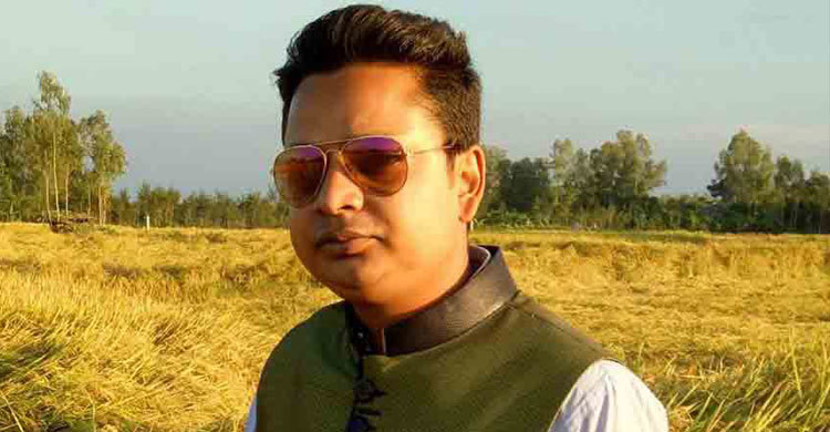 মহাদেবপুরে ফেনসিডিলসহ কৃষকলীগ নেতা আটক