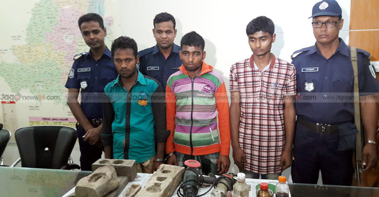 গোবিন্দগঞ্জে ৬ ‘জিনের বাদশা’ গ্রেফতার