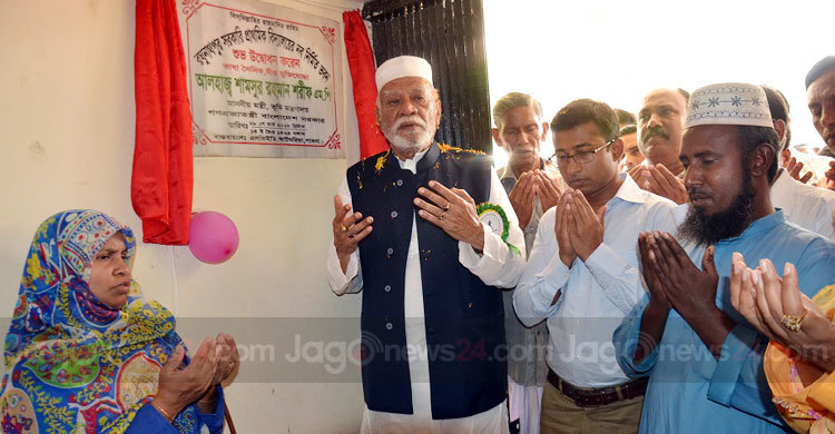 নারীদের অবমূল্যায়নের সুযোগ নেই : ভূমিমন্ত্রী