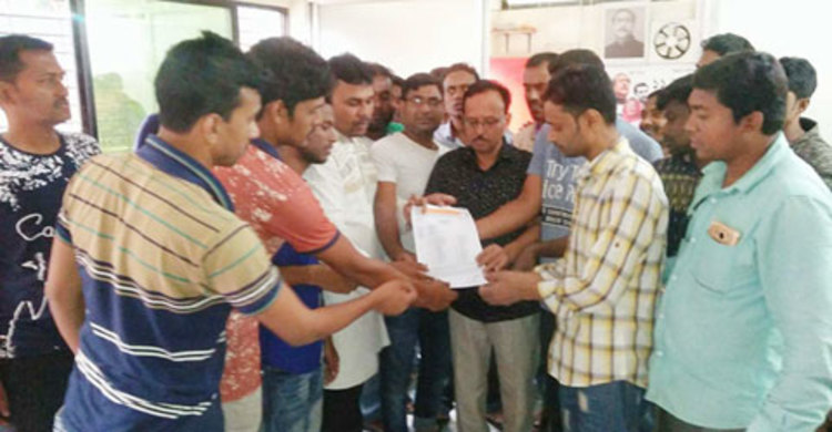 ঝিকরগাছায় পৌর যুবলীগের পাল্টাপাল্টি কমিটি