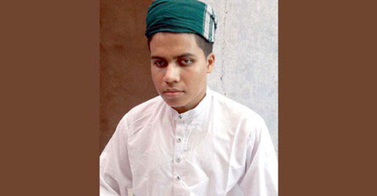 শুনে শুনে কোরআনের হাফেজ অন্ধ আতিক