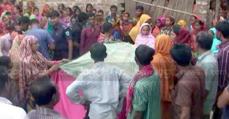 এক গাছে স্বামী অন্য গাছে ঝুলছে স্ত্রীর লাশ