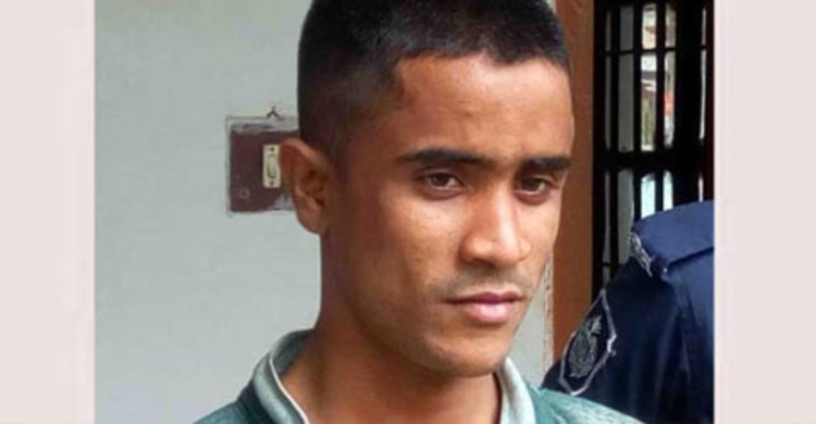 মামার বাড়িতে আপত্তিকর অবস্থায় প্রেমিক ধরা