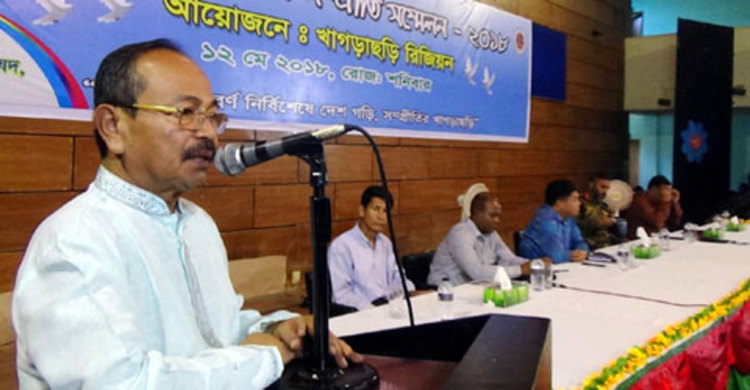 ‘সন্ত্রাসীরা সাধারণ পাহাড়িদের ঢাল হিসেবে ব্যবহার করছে’