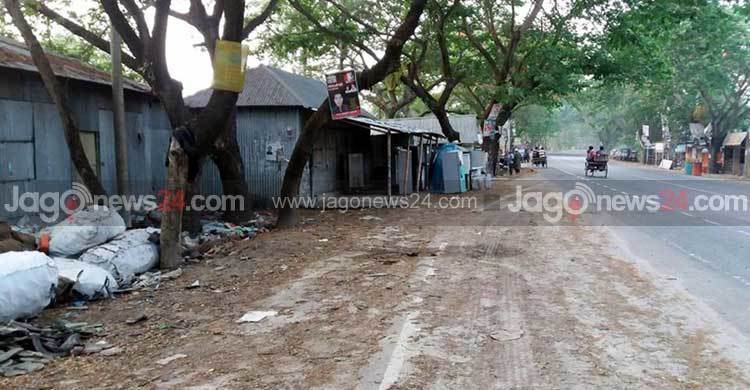 সওজের জায়গায় চার শতাধিক অবৈধ স্থাপনা