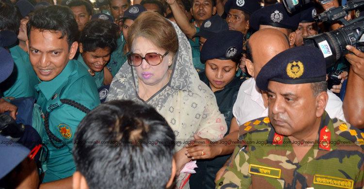 Khaleda taken back to jail after medical tests