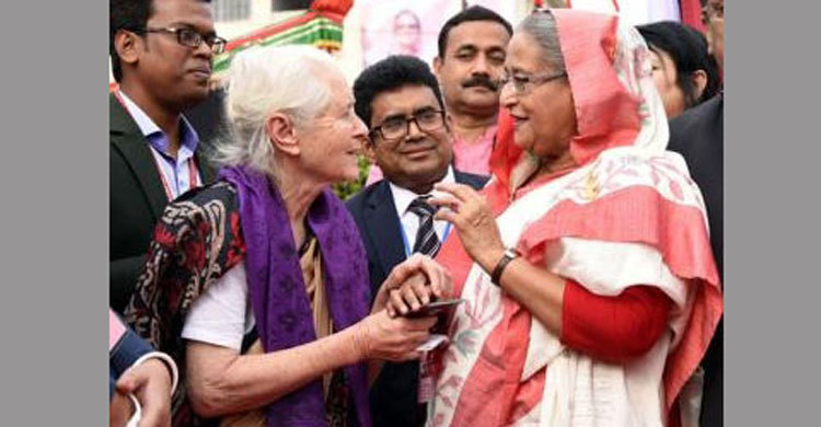 Lucy Helen becomes Bangladeshi citizen