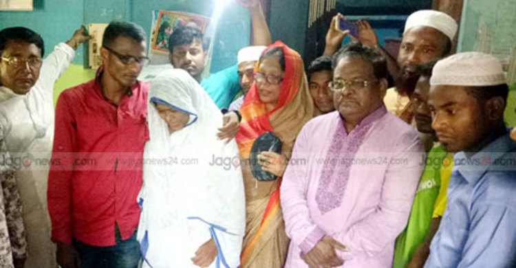 লক্ষ্মীপুরে প্রয়াত সাংবাদিক মালেকের পরিবারের পাশে বিমানমন্ত্রী