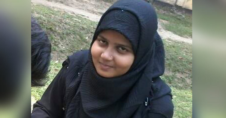 জঙ্গি সন্দেহে গ্রেফতার বেরোবি ছাত্রী রিমান্ডে