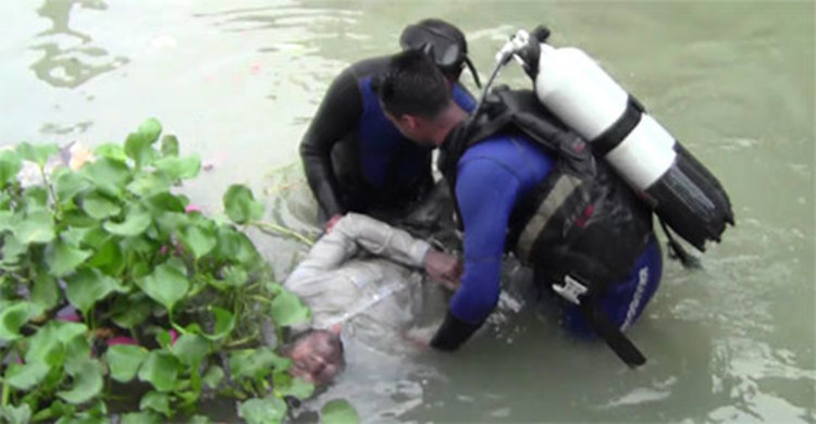 পন্টুন থেকে নদীতে পড়ে নিহত ১