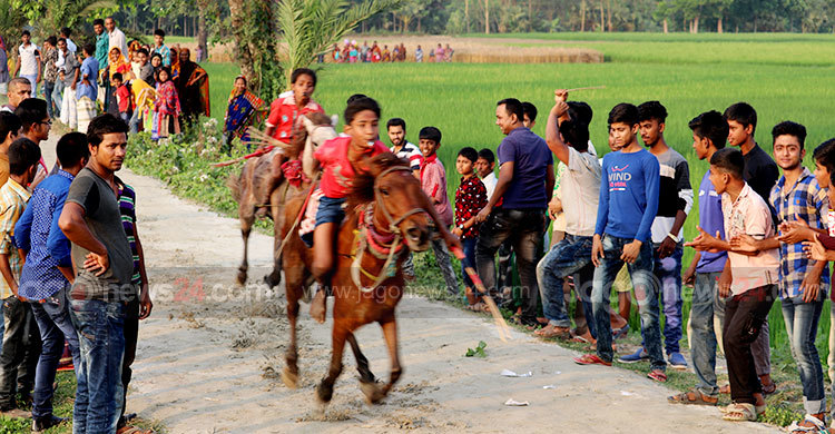 মাগুরায় ঘৌড়দৌড় প্রতিযোগিতা