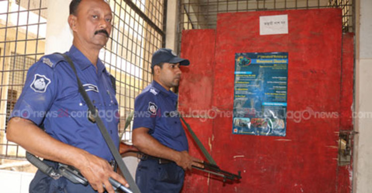 মাগুরায় ‘দুই দল ডাকাতের বন্দুকযুদ্ধে’ নিহত ১