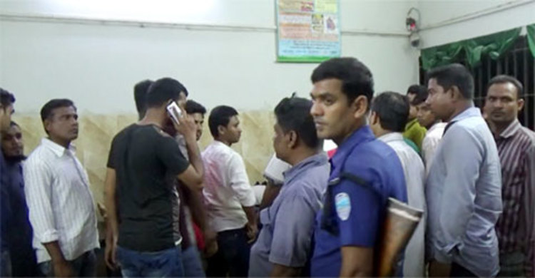 নাটোরে যুবলীগ কর্মীকে কুপিয়ে হত্যা, আটক ২