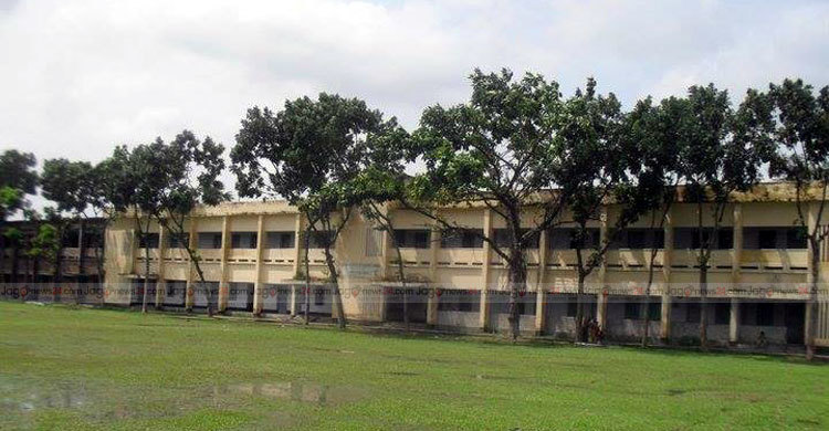 ২০১৬ সালের প্রশ্নে পরীক্ষা গ্রহণ, নাটোরে ৩ শিক্ষক বহিষ্কার