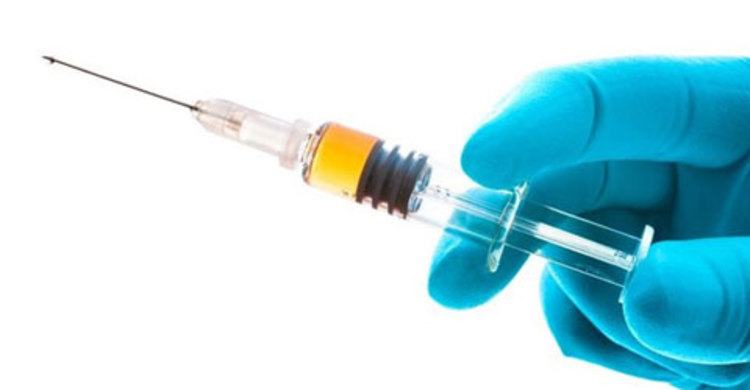 সিরিঞ্জ দিয়ে সন্তানের শরীরে বিষ ঢুকিয়ে দিলো বাবা