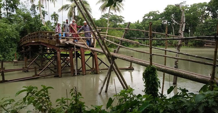 সেতুর অর্ধেক আছে অর্ধেক নেই